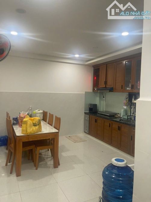 BÁN NHÀ CẦU XÉO - 3 tầng - 4m❌️13m - HẺM 4m SẠCH ĐẸP NHỈNH 5 TỶ - 2