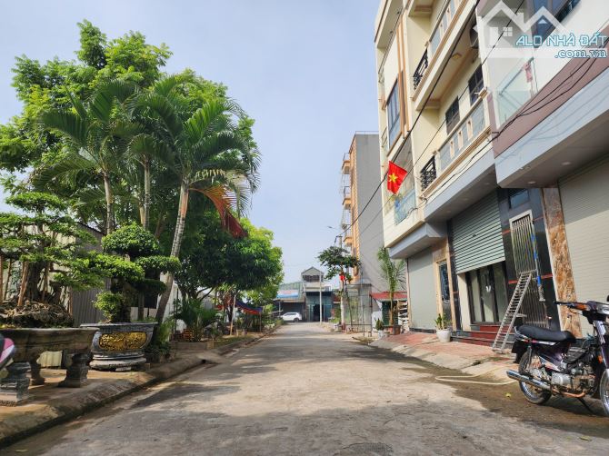 BÁN GẤP NHÀ TÂN HỘI: 50M2, PHÂN LÔ, Ô TÔ TRÁNH, 2 VỈA HÈ, KINH DOANH, GIÁ TỐT. - 2