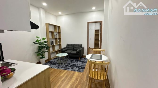 Bán CHDV khai thác dòng tiền 50tr/tháng. Ngay Lý Thường Kiệt, Tân Bình - Giá 6tỷ2/60m2. - 2