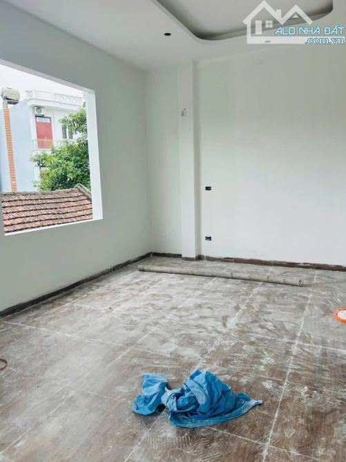 Cần  bán căn nhà 3 tầng lô góc ngõ Trần Đình Thảo - 2