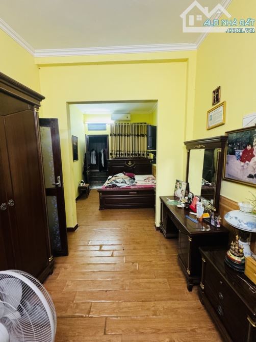 Bán nhà khu vực  đội Cấn. Diện tích 27/36m x5tang .mặt tiền 4m.dài 6,6m.Tiện ích gần trườn - 2