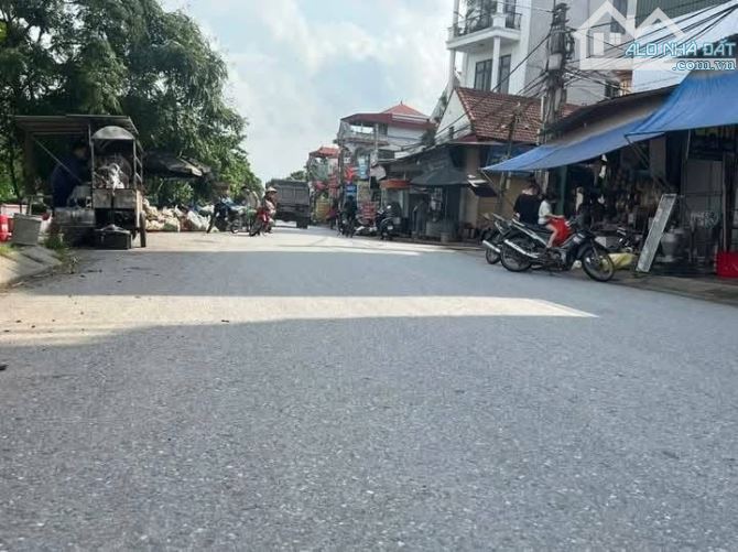 SIÊU PHẨM TRUNG TÂM THỊ TRẤN HỒ THUẬN THÀNH – Ô TÔ 7 CHỖ VÀO ĐẤT CHỈ HƠN 4ty - 2