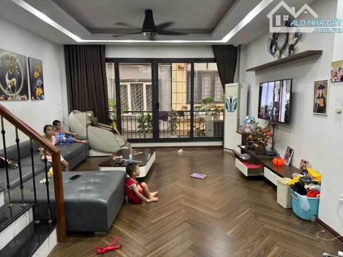 BÁN NHÀ PHÂN LÔ KHU ĐÔ THỊ ĐỊNH CÔNG – ĐƯỜNG TRẦN NGUYÊN ĐÁN – DT: 75M, 5 TẦNG - 2
