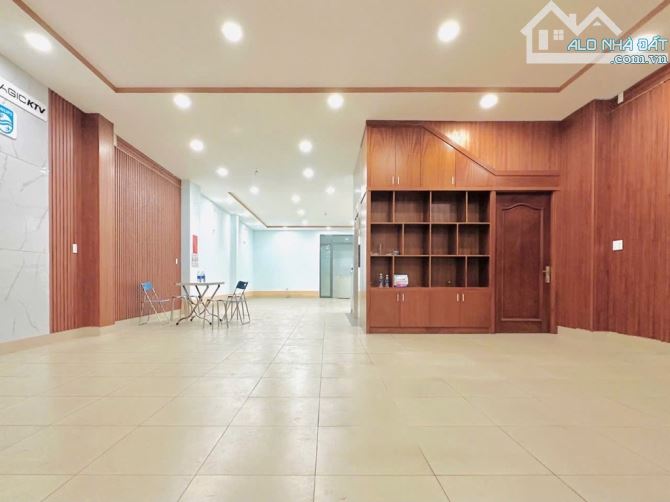 MẶT TIỀN 208m2 PHAN THỊ HÀNH, 6 TẦNG BTCT, dòng tiền 60 triệu/ tháng - 2