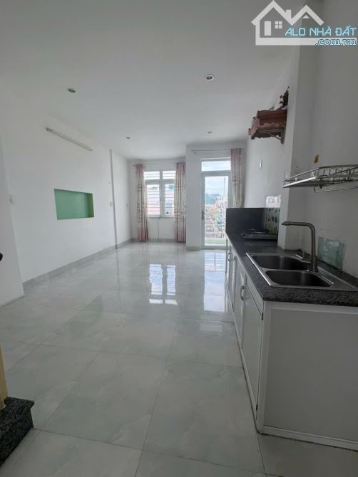Cần bán nhà hẻm đường 2/4 ( Cách 10m)  - Phường Nha Trang - 2