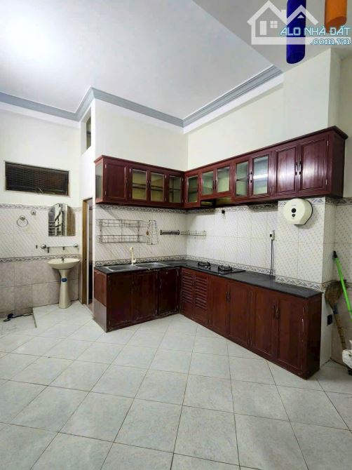 Bán nhà Khu K300 - P12 Tân Bình - Gần Chợ Hoàng Hoa Thám - DT 45m2 - 4 tầng - giá 8.2 tỷTL - 2