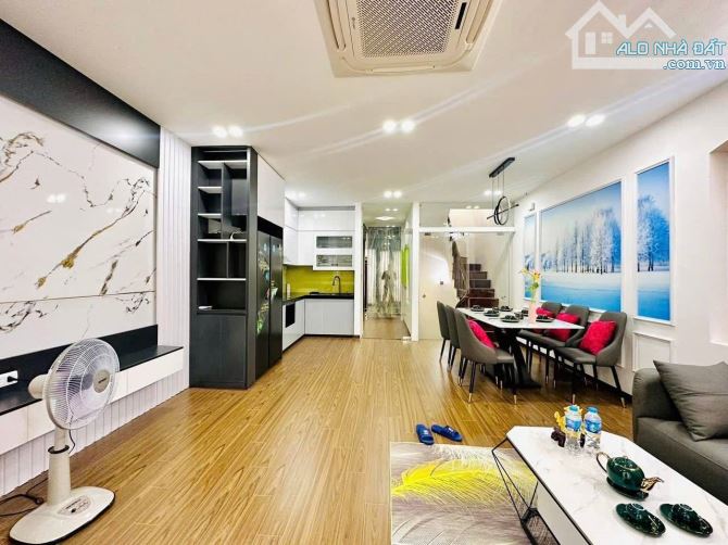 Ô tô đỗ cửa Hoàng Văn Thái, 10m ra MP, DT 55m2*7T thang máy, MT 5,1m, ngõ thông, 20tỷ2 - 2