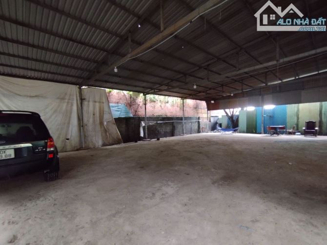 Cho thuê kho vị trí mặt tiền đường Huỳnh Văn Nghệ giá 12 triệu - 2