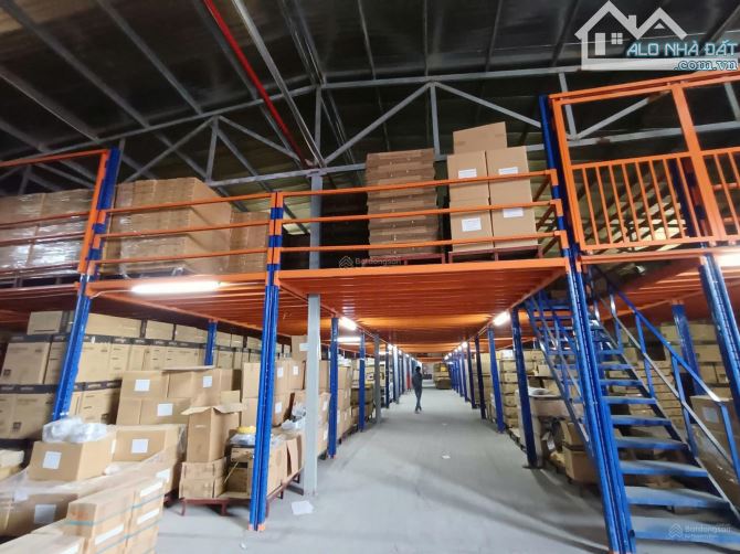 Cho thuê kho chân Cầu Diễn,Phú Diễn,DT 3000m2 điện 3 fa, xe công,xuất VAT,PCCC,bảo vệ - 2
