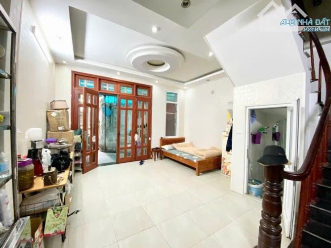 BÁN NHÀ TRẦN THÁI TÔNG 60M² 5 TẦNG NGÕ THÔNG NỞ HẬU KINH DOANH Ô TÔ GẦN 14 TỶ - 2