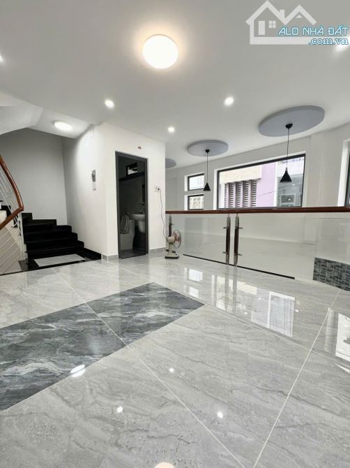 🏡 SIÊU PHẨM LÔ GÓC – TRẦN QUANG DIỆU, Q3 | NHÀ MỚI 100% – 5 TẦNG 💎 - 2