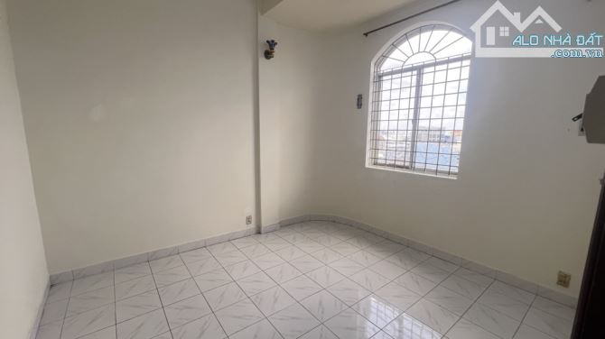 Bán chung cư  tầng 6 dt 42m2, Nguyễn Kiệm, Phường 9, Gò Vấp, Giá nhỉnh 2 tỷ TL - 2