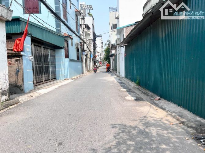 Hàng F0 giá tốt đầu tư lô đất 65m2, MT 6.5m ngõ nông thoáng cách phố Việt Hưng 100m - 2