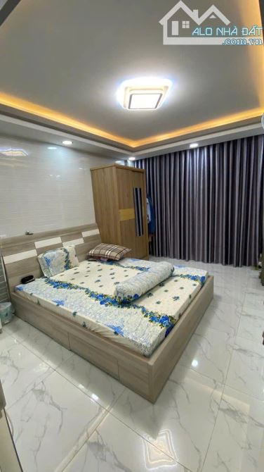Bán MTKD 10M ĐỘI CUNG 31M2- 3 TẦNG CHỈ 6,8TY TL - 2