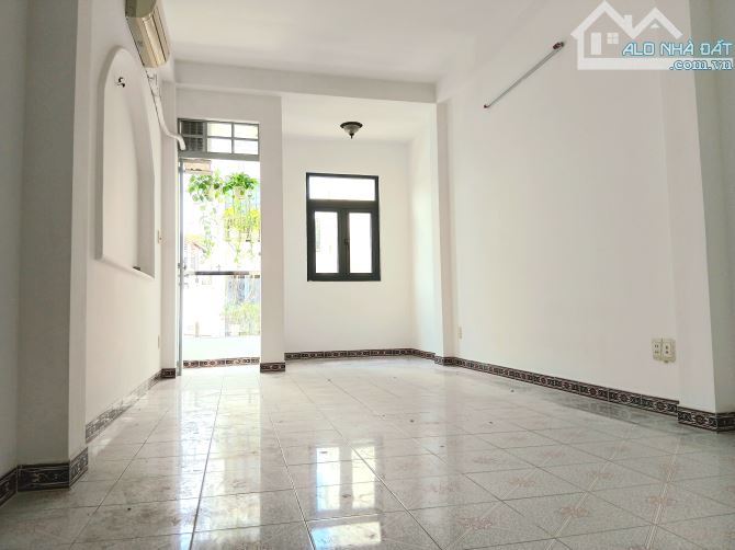 Bán Nhà Mặt Tiền Quận 5 Giáp Quận 1 - Kinh Doanh Đủ Nghề - 31m² - 5 Tầng - 14,5 Tỷ TL - 2