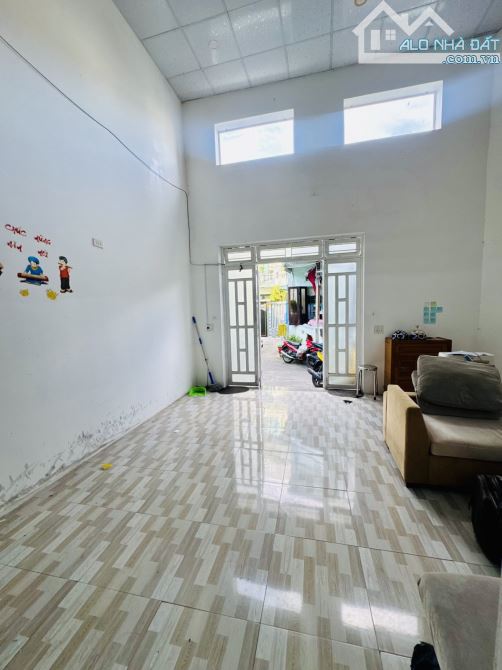 Siêu hiếm - Nhà 2 tầng kiệt Trần Hưng Đạo 53m2 - Ngang 7m, kiệt trước nhà 3m, gần mặt tiền - 2