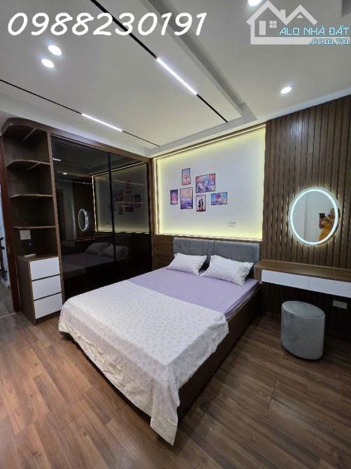 Bán nhà trường lâm long biên 35m2 5 tầng xây mới full nội thất ngõ gần ô tô giá nhỉnh 5 tỷ - 2
