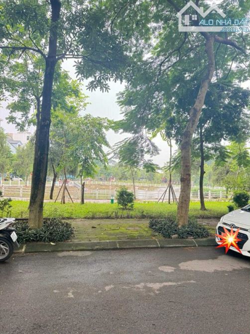 Bán Đất TĐC Thanh Am Lô Góc View Hồ, 90m2 MT 16m. Xây Biệt Thự Kinh Doanh VP, Nhà Hàng - 2