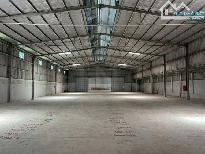 Cho thuê Kho 1.200 m2 mặt tiền Nguyễn Văn Linh có 3 pha - 2