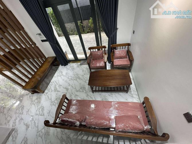 Nhà đẹp Hai Tầng đổ 2 mê Lê Duẩn cạnh đường chính - Nội thất Vip - 2