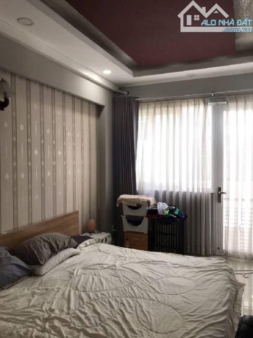 - ĐẸP 6 TỶ, SỔ VUÔNG, HCĐ, 5 TẦNG,3X10M SÂN THƯỢNG BTCT, HẺM Đ. NGUYỄN TIỂU LA - - 2