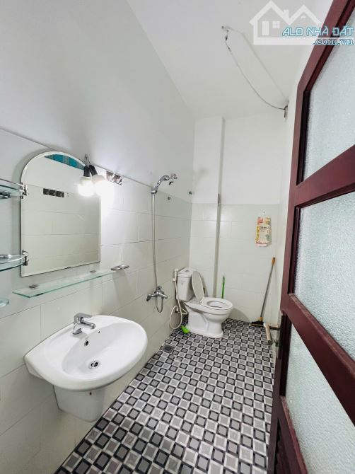 Bán nhà riêng Trường Sa, Q3, HCM 5,7 tỷ, 31,8m2, 3PN, 3WC - 2