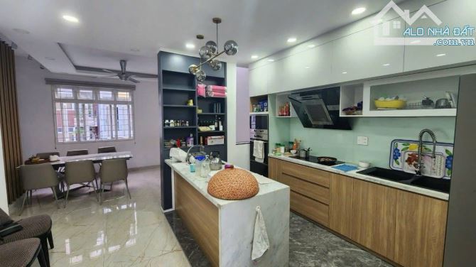 Còn 1 căn duy nhất- Hẻm nhựa 2 xe hơi quay đầu Lê Văn Sỹ, Quận 3 - 6x17m, 3 Tầng, 25 TỶ - 2