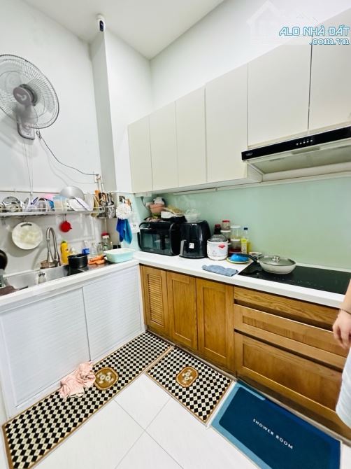 Bình thạnh, 45m2, nhỉnh 5T, hẻm xe hơi thông, giáp q1 - 2