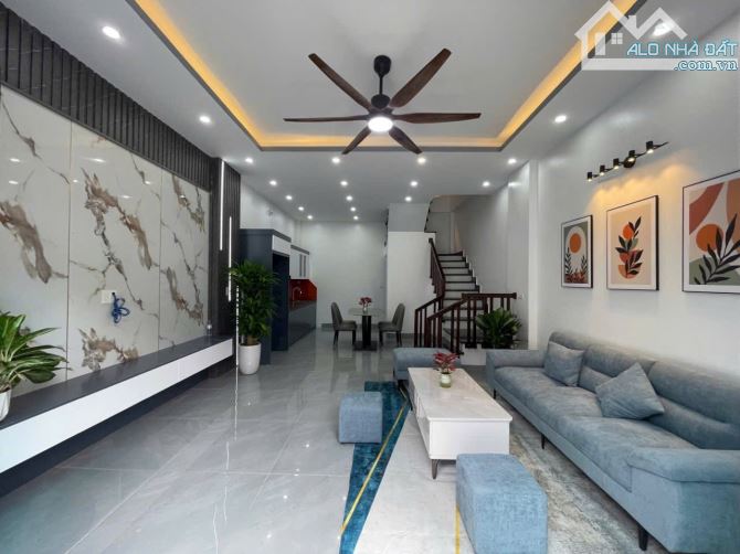 Bán căn nhà góc 3 tầng ngõ phố Lam Sơn, ph Ngọc Châu, TP HD, 45m2, 3 ngủ, 2 vs, 2.5 tỷ - 2