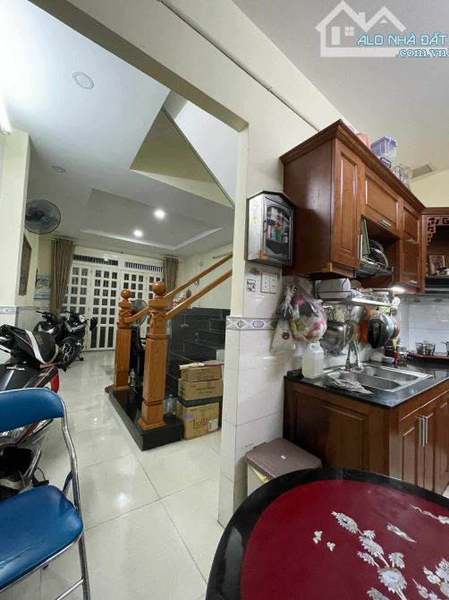 VÕ VĂN TẦN QUẬN 3 ( 2 chiều ) - 44M2 - (3.8x12) A4 - 3 MẶT THOÁNG KHÔNG LỘ GIỚI - 5 TẦNG - 2