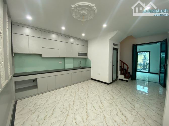Bán nhà Quỳnh Đô Vĩnh Quỳnh Ngọc Hồi 45m- 5 tầng mới koong - ô tô ngủ trong nhà  Hơn 7 Tỷ - 2