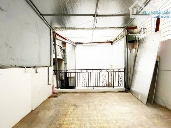 Cho thuê nhà riêng ngõ 163 phố Tôn Đức Thắng, Hàng Bột, Đống Đa. DT 55m x 2 tầng, giá 9tr - 2