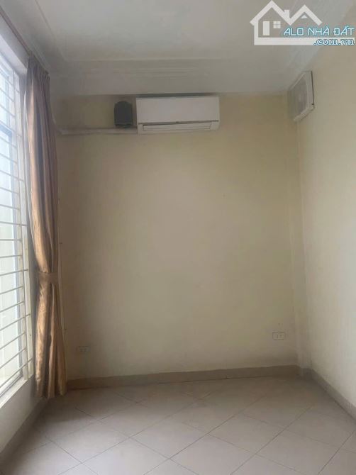 Cho thuê nhà tại đường An Dương Vương, phường Phú Thượng, quận Tây Hồ, Hà Nội. DT 50m x 3 - 2