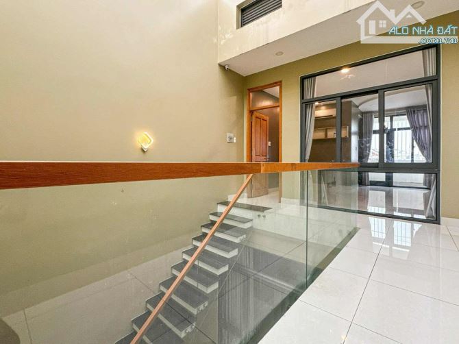 Ngay sát cầu Tham Lương, giáp Tân Bình,Gò Vấp, nhà mới đẹp quận 12 - 2