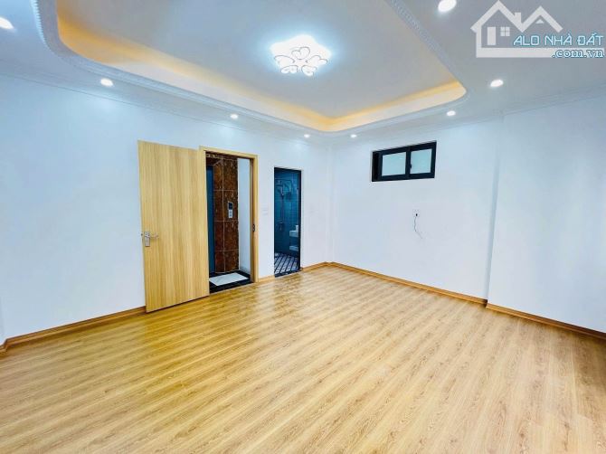 Bán nhà đẹp ngõ 178 Cổ Nhuế quận Bắc Từ Liêm -Sổ đỏ 36m2 - 6 tầng - Giá 8,5 tỷ - Thang máy - 3