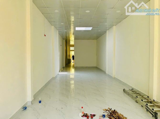 NHÀ MT BÙI CÔNG TRỪNG, HM ĐƯỜNG 20M, VỈA HÈ 3M GIÁ 4.25T - 3