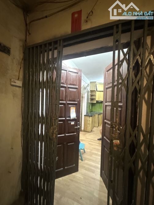 Hi.ếm Bán Gấp Nhà 2T Mặt Đất Cầu Tó 34M2 , 3,65Ty , Sổ Đỏ, Sau QH Ra mặt đường 30m - 2
