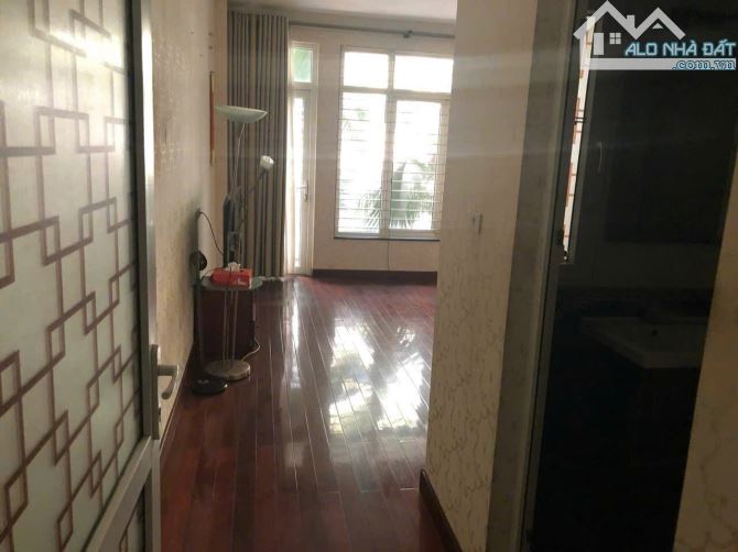 Cho thuê nhà ngõ 157 Nguyễn Tuân, Thanh Xuân. DT 65m2, 4 tầng. Giá 25 triệu (tháng) - 3