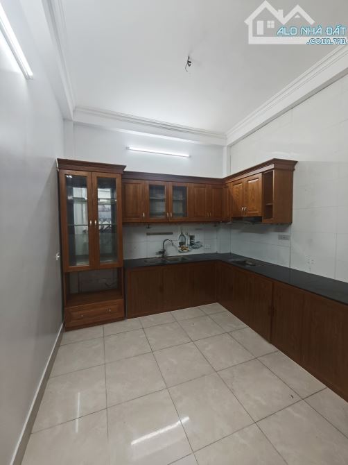 Bán nhà Liên Ninh, Thanh Trì 48m2 x 4 tầng, đường thông ô tô, giá 5,7 tỷ - 3