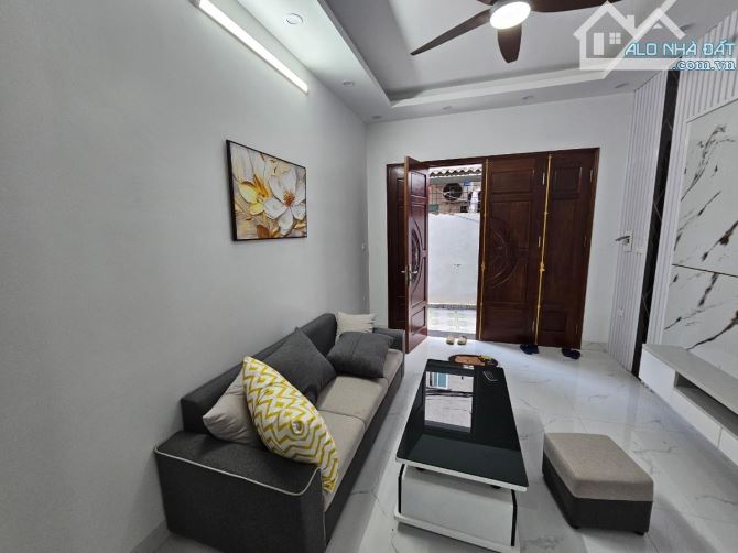 Hiếm! Bán Nhà Giáp Ngoại Giao Đoàn Xuân La-Tây Hồ-Lô Góc-1 Nhà Ra Phố-38M2-5 Tầng-7.65 Tỷ - 3