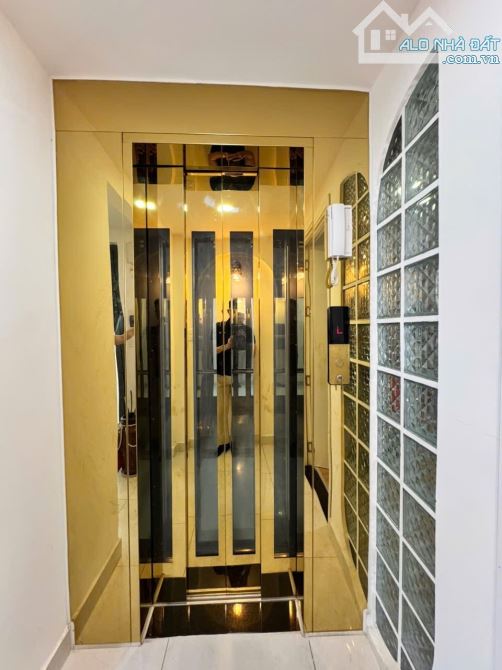 BÁN NHÀ MẶT TIỀN Tân Chánh Hiệp - full Nội thất cao cấp - Quận 12.  ♦️70m2 - ngang gần 5m - 3