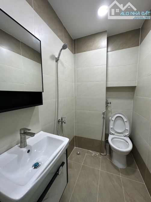 BÁN NHÀ 3 TẦNG TRƯỜNG CHINH  - GIÁP TÂN PHÚ - SỔ VUÔNG NỞ HẬU - GẦN 45m2 - NHỈNH 6 TỶ - 3