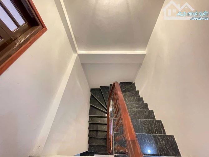 BÁN NHÀ MINH KHAI  NHÀ KHUNG CỘT DÂN XÂY - GẦN Ô TÔ - GẦN PHỐ - TIỆN ÍCH BẠT NGÀN. - 3