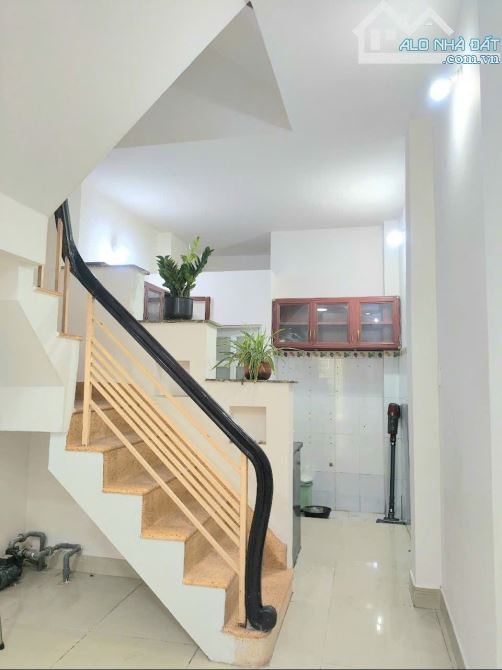 ⭐️⭐️ Nhà giá rẻ Nở hậu SHR 4 tầng 31m2 – Võ Văn Kiệt Quận 1 - 3