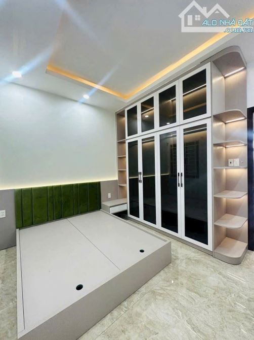 Sang tên căn nhà ngay Chu Văn An, Bình Thạnh. Giá: 3 tỷ 120tr/ 64m2, Sổ hồng riêng - 3