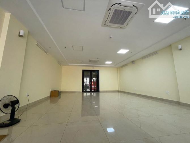 Cho thuê tòa nhà 7 tầng thang máy, PCCC, dt 147m2, mt 7.2m mp Trung Văn - 3