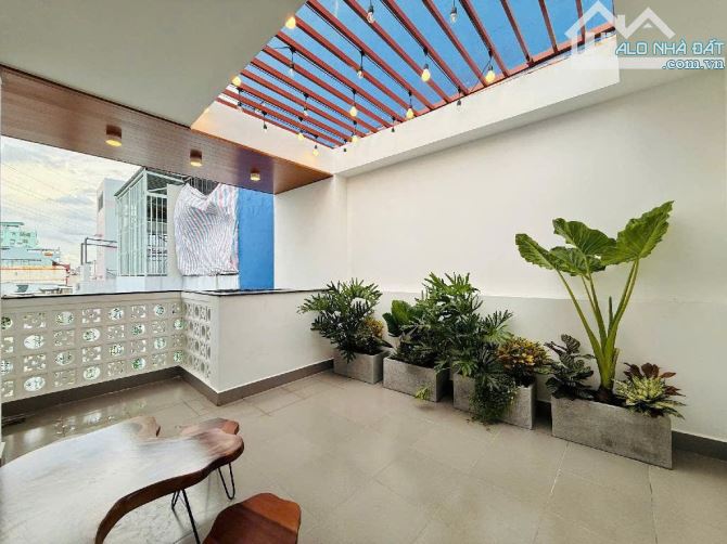 ❤️ TRUNG TÂM GÒ VẤP – NGAY CÔNG VIÊN LÀNG HOA – 4 TẦNG – 68M² NỞ HẬU – HXH – NHÀ MỚI FULNT - 3