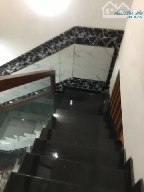 CẦN BÁN NHÀ ĐẸP 5 TẦNG – GẦN GA T3 TÂN BÌNH  SỔ HỒNG RIÊNG FULL NỘI THẤT CHỈ 7.8 TỶ - 3
