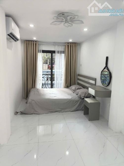 NHỈNH 5TỶ-NHÀ ĐẸP-TRƯƠNG DỊNH-DÂN XÂY-LÔ GÓC-NGÕ NÔNG GẦN PHỐ-3 GÁC PHI 4NGỦ ĐỦ CÔNG NĂNG - 3