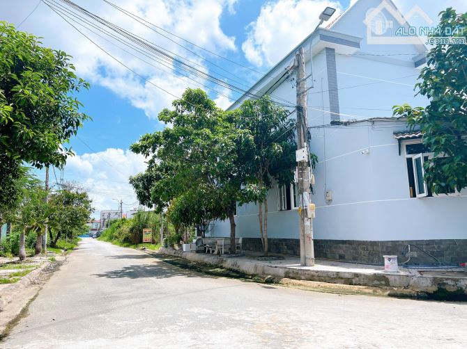 Bán lô đất nền khu 2HA Nguyễn Bình   • DT 133m2 ngang 5m, dài 26,5m • Đường chính 12m - 3
